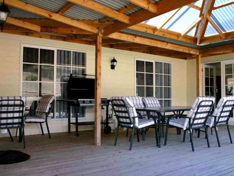 Murrindindi Executive Retreat - Accommodation Broome 3