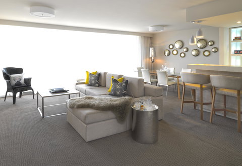 QT Canberra - Accommodation Broome 7