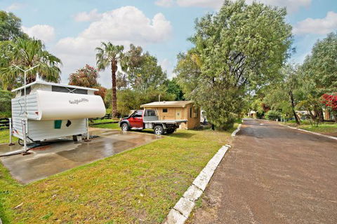 Acclaim Pine Grove Holiday Park - Accommodation Broome 10