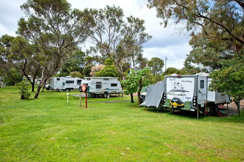 Acclaim Pine Grove Holiday Park - Accommodation Broome 11