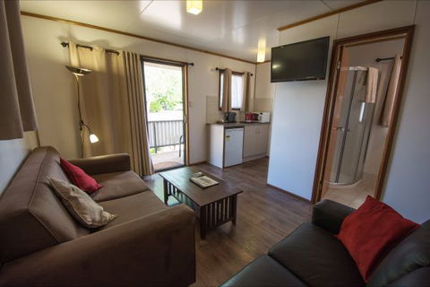 Daly Waters Historic Pub - Accommodation Broome 12