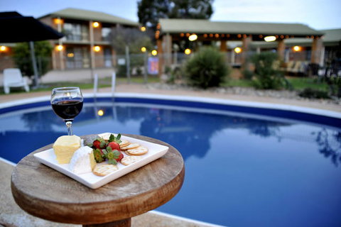 Statesman Motor Inn - Accommodation Broome 0