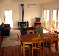 Strath Valley View B and B - Accommodation Broome