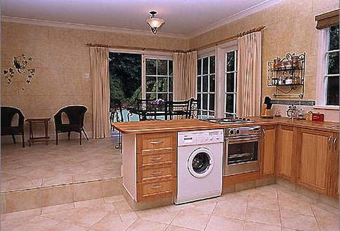 Strawberry Patch Cottage - Accommodation Broome 3