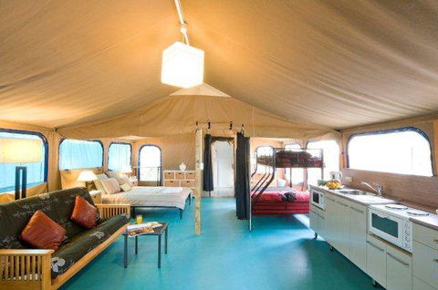 Suffolk Beachfront Holiday Park - Accommodation Broome 1