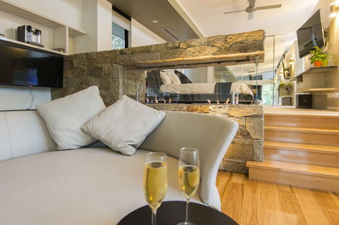 The Feathered Nest - Luxury Wildlife Retreat - Accommodation Broome 0