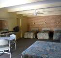 Spanish Lantern Motor Inn Parkes - Accommodation Broome