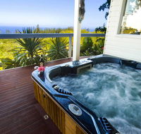 The White House Ocean View Spa Villa - Accommodation Broome