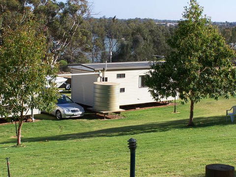Weir Caravan Park Robinvale - Accommodation Broome 1