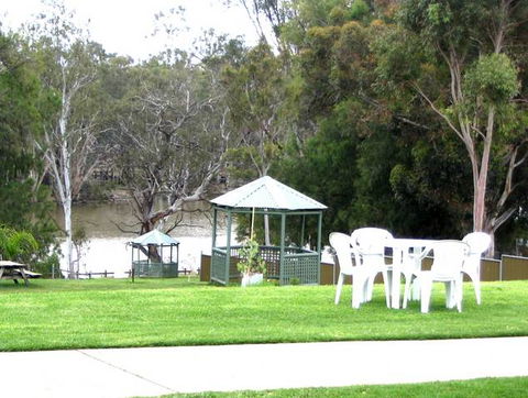 Weir Caravan Park Robinvale - Accommodation Broome 4
