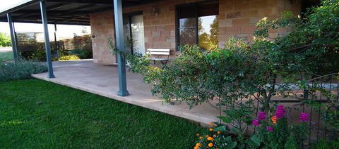 Welcome Cottage Executive Serviced Accommodation - Accommodation Broome 1