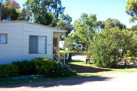 Acclaim Pine Grove Holiday Park - Accommodation Broome 1
