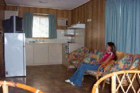 Acclaim Pine Grove Holiday Park - Accommodation Broome 2