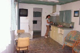 Acclaim Pine Grove Holiday Park - Accommodation Broome 3