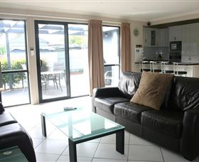 Bluebells Cottage - Accommodation Broome 1
