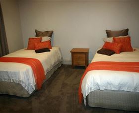 Bluebells Cottage - Accommodation Broome 4