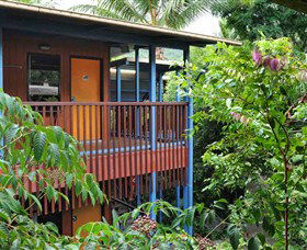 Airlie Beach Magnums Backpackers - Accommodation Broome 1