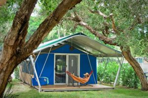 Suffolk Beachfront Holiday Park - Accommodation Broome 5
