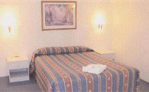 The Coach House Hotel Motel - Deniliquin - Accommodation Broome 0