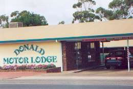 DONALD MOTOR LODGE - Accommodation Broome 0