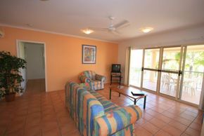 Beach Court Holiday Villas - Accommodation Broome 2