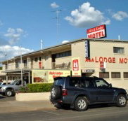A  A Lodge Motel