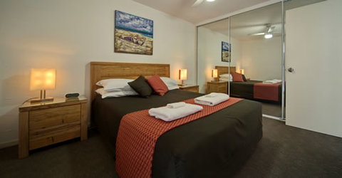 Albacore Luxury Holiday Apartments - Accommodation Broome 4