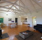 Yellow Dog Cottage - - Accommodation Broome