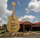 The Entrance Backpackers - Accommodation Broome