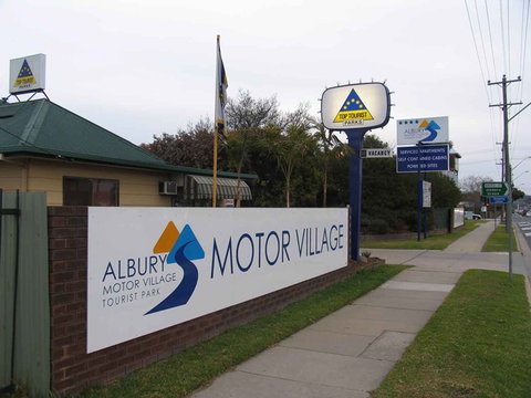 Albury-Wodonga YHA - Accommodation Broome 2