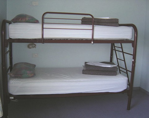 Albury-Wodonga YHA - Accommodation Broome 7