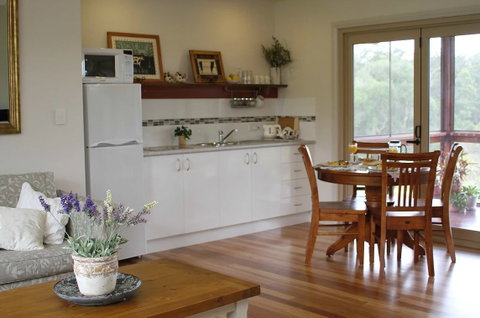 Cosy Cow Farmstay Bed And Breakfast - Accommodation Broome 3