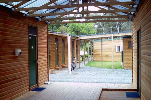 Strahan YHA - Accommodation Broome 3