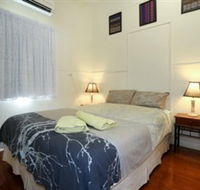 Holiday House At Cook Street Townsville - Accommodation Broome