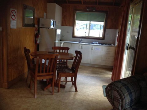 Canobolas Mountain Cabins - Accommodation Broome 3