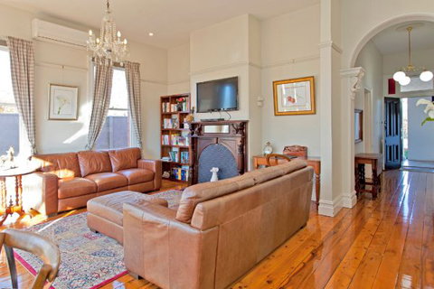 Elegance On Englehardt - Accommodation Broome 6