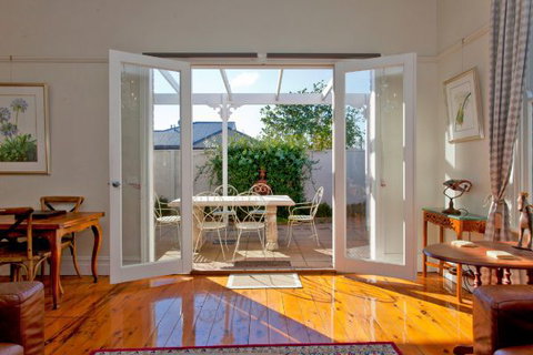 Elegance On Englehardt - Accommodation Broome 10