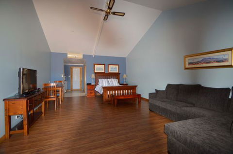 Eldee Station Accommodation, Caravan And Campsites - Accommodation Broome 7