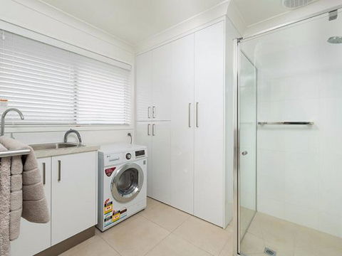 Relax On Regina - Accommodation Broome 26