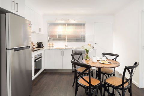 Relax On Regina - Accommodation Broome 44