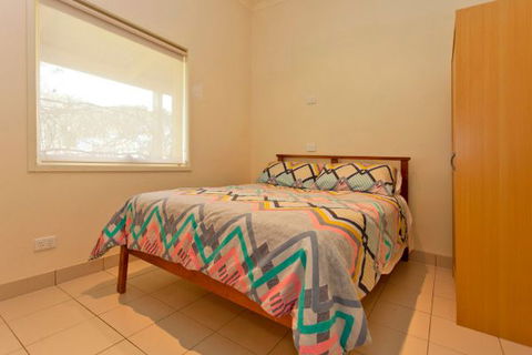 Relax On Regina - Accommodation Broome 51