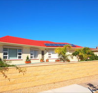 Christies Cottage for holidays and relocations. - Accommodation Broome
