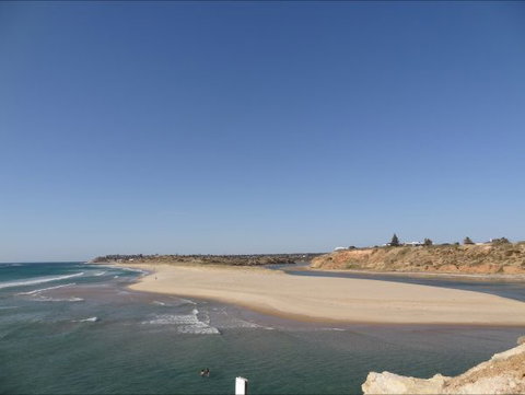 Christies Cottage For Holidays And Relocations. - Accommodation Broome 6