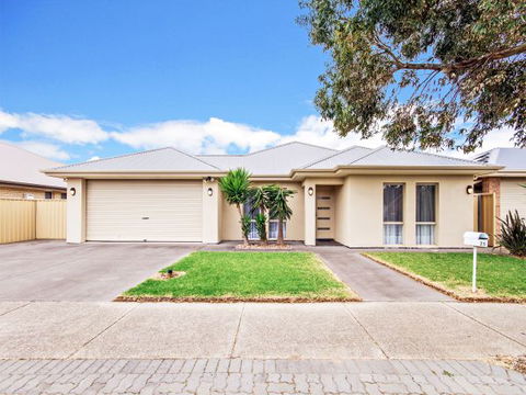 Century 21 SouthCoast: Moana Blue - Accommodation Broome 25