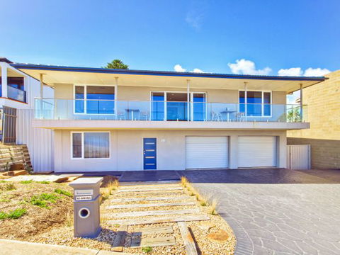 Century 21 SouthCoast: Moana Blue - Accommodation Broome 48