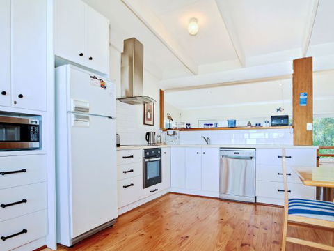 Century 21 SouthCoast: Moana Blue - Accommodation Broome 56