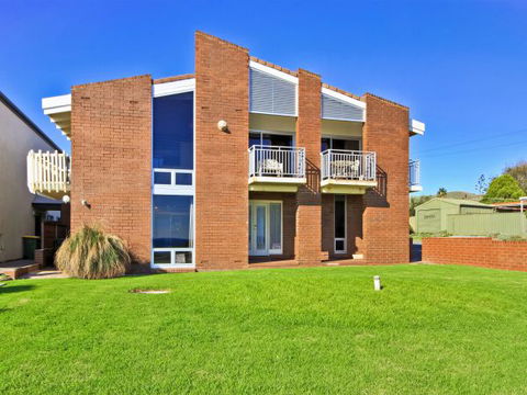 Century 21 SouthCoast: Moana Blue - Accommodation Broome 60