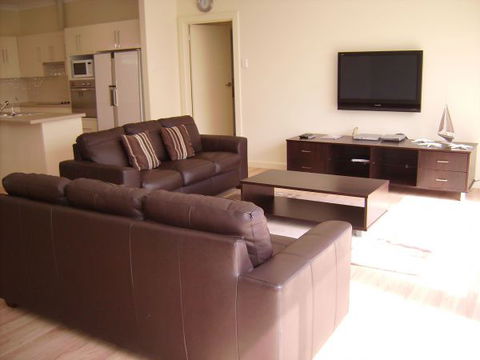 Century 21 SouthCoast: Moana Blue - Accommodation Broome 66