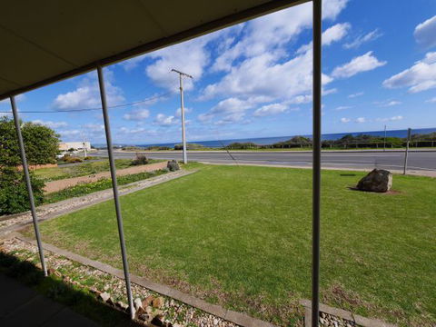 Century 21 SouthCoast: Moana Blue - Accommodation Broome 80