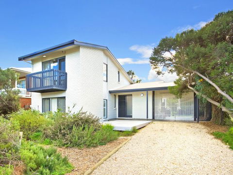 Century 21 SouthCoast: Moana Blue - Accommodation Broome 84